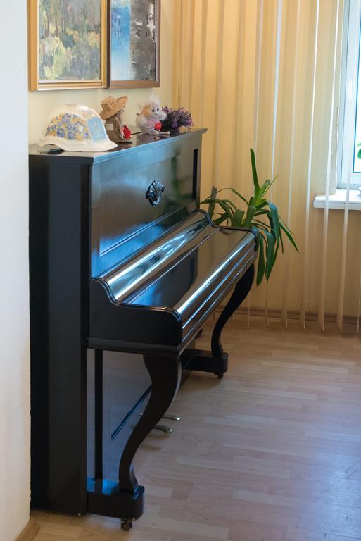 Pensjonat Kawiarni Muzealnej Goluchow 外观 照片
